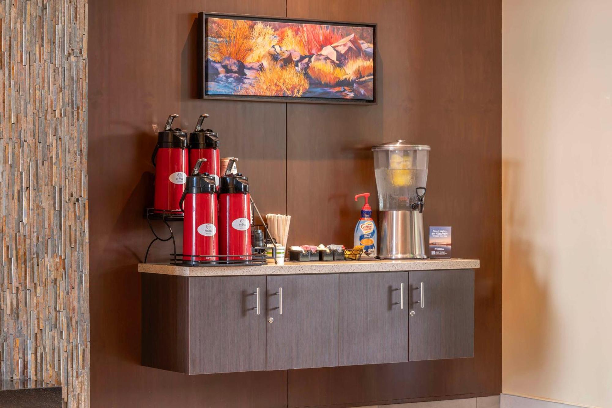 Best Western Premier Boulder Falls Inn Lebanon Exteriör bild