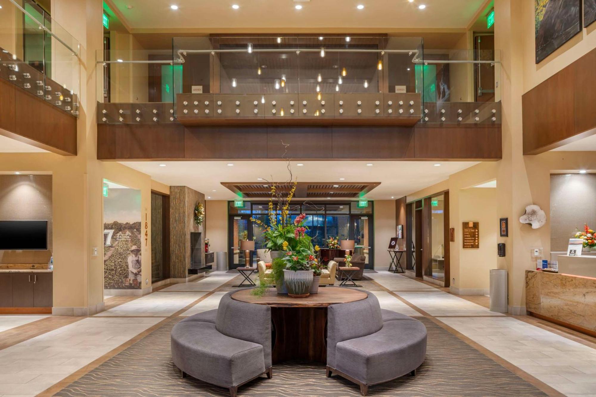 Best Western Premier Boulder Falls Inn Lebanon Exteriör bild